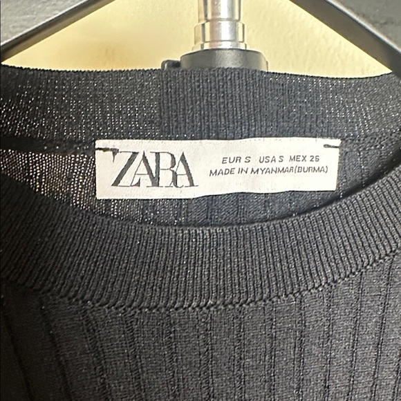 Zara Bold Black and Red Striped Top - Picture 3 of 5